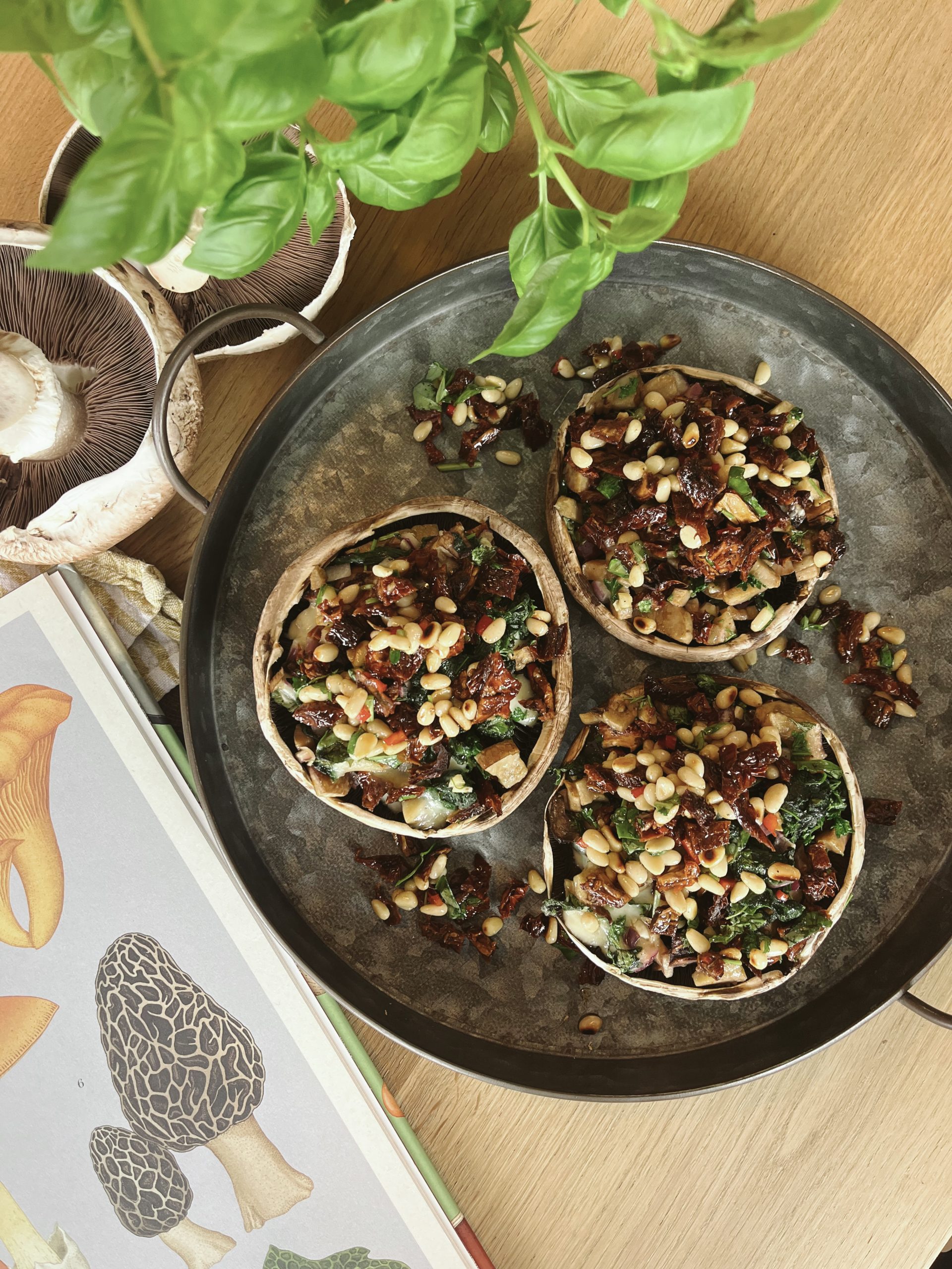 Zubereitung Deutscher Bio Speisepilz Portobello Pilze gefüllt Soulfood bei Mjko